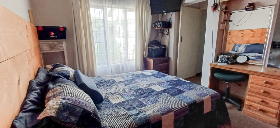 3 Bedroom Property for Sale in Vaalpark Free State